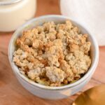 protein banana crumble with oats