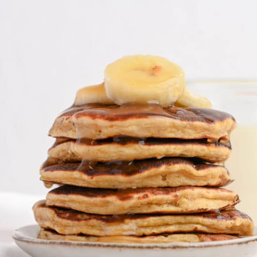 Easiest Banana Protein Pancakes 