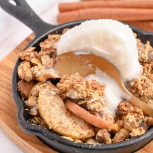 protein apple crumble for one &ndash; easy and healthy recipe