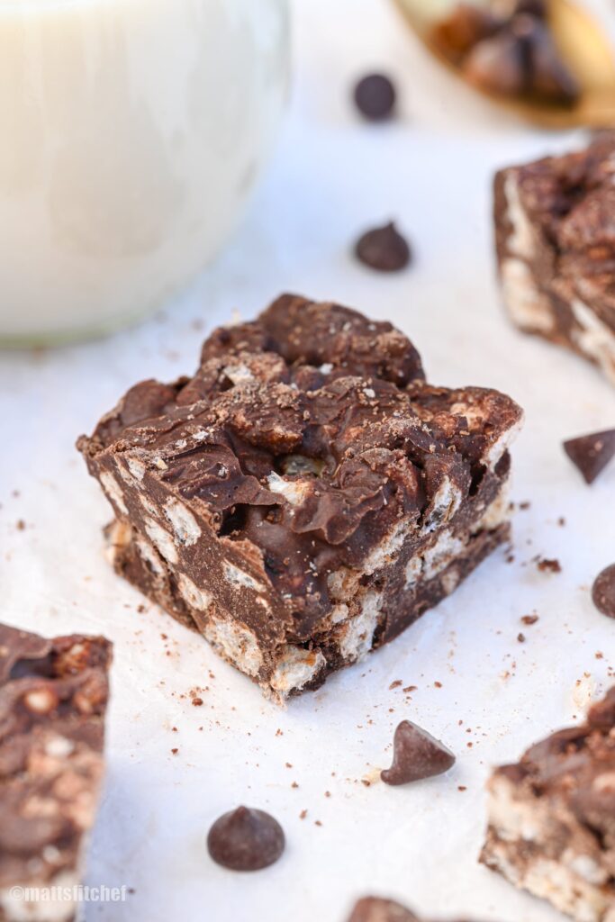 Chocolate Protein Rice Krispie Treats (with Rice Cakes)