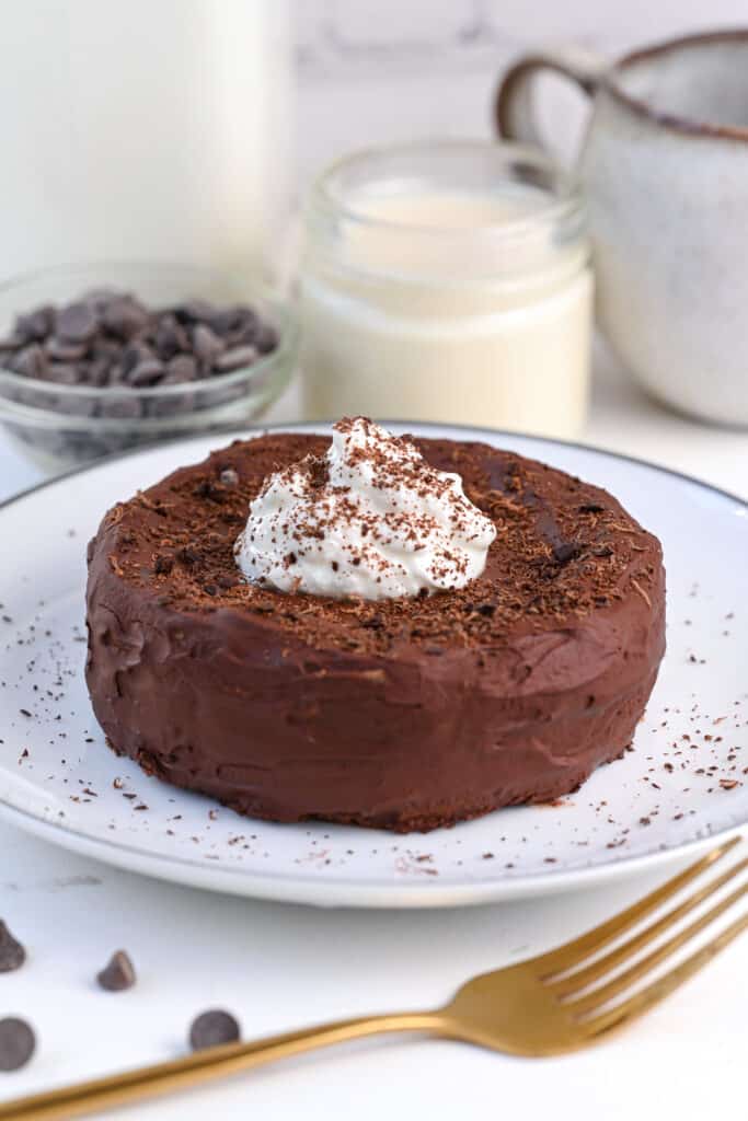 Simple chocolate cake recipe that takes just 40 mins - delicious. magazine