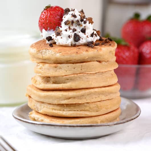 Cottage Cheese Oat Pancakes