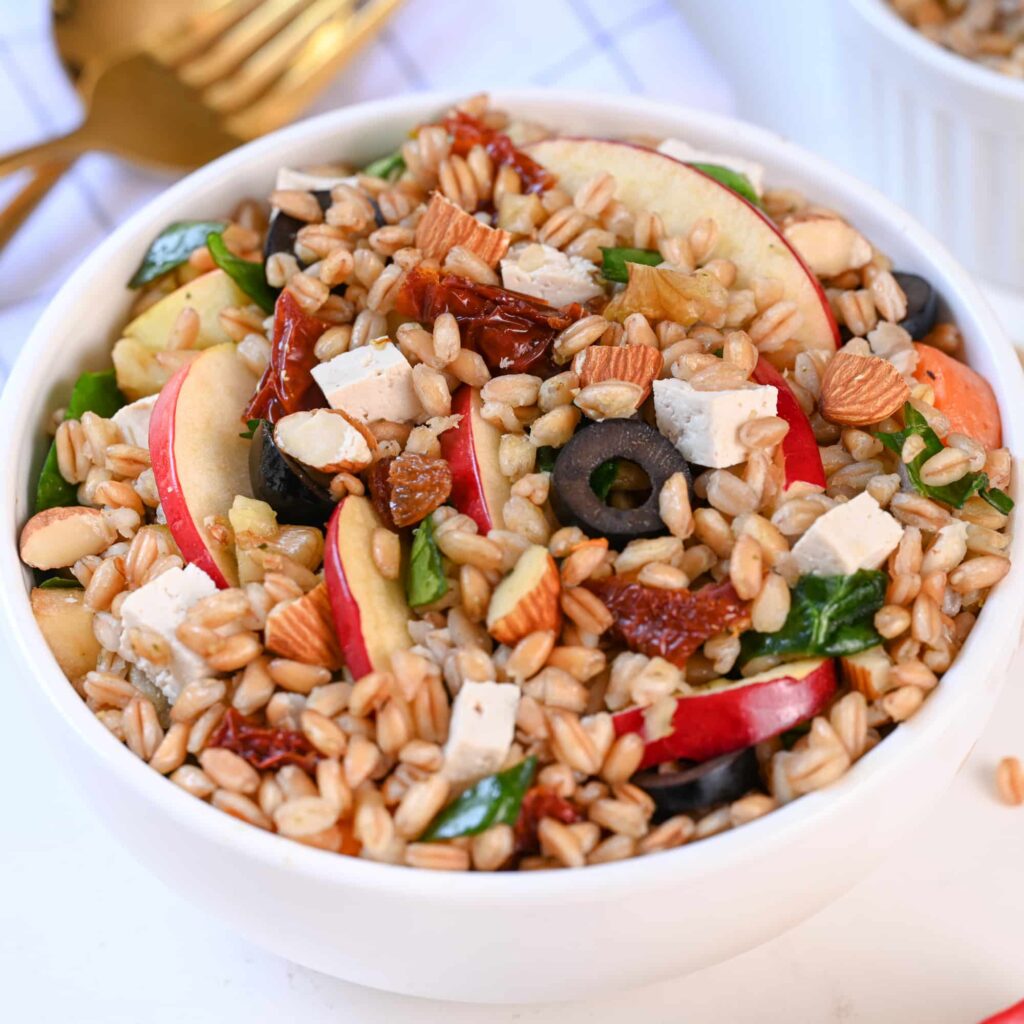 Mediterranean farro pasta salad