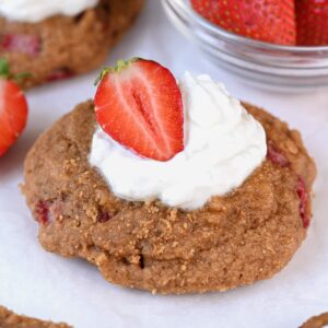 Strawberry Cheesecake Cookies