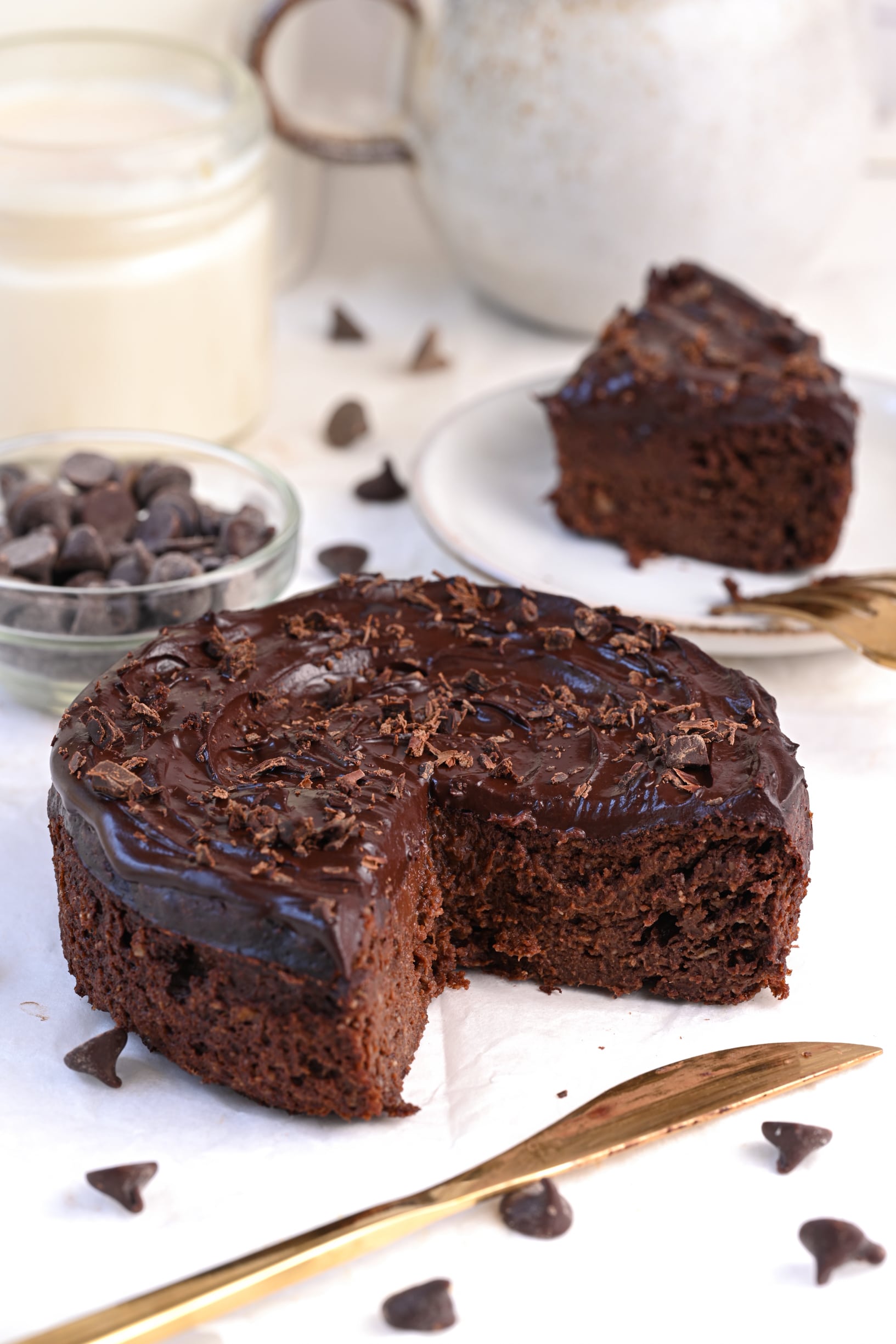 Eggless chocolate snack cake Recipe | flours and frostings