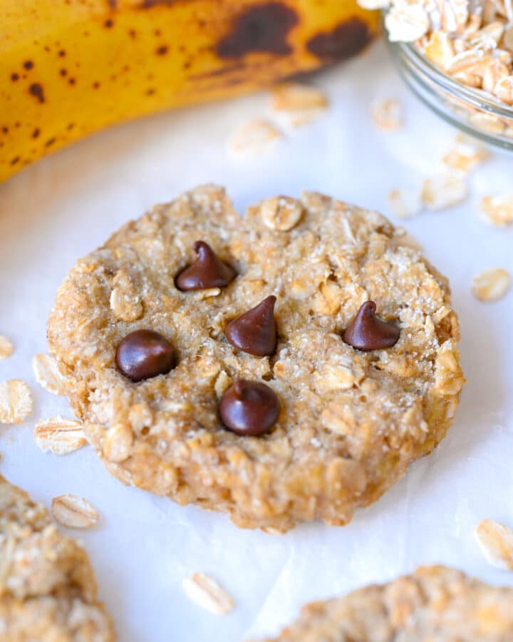 2 Ingredient Banana Oatmeal Cookies