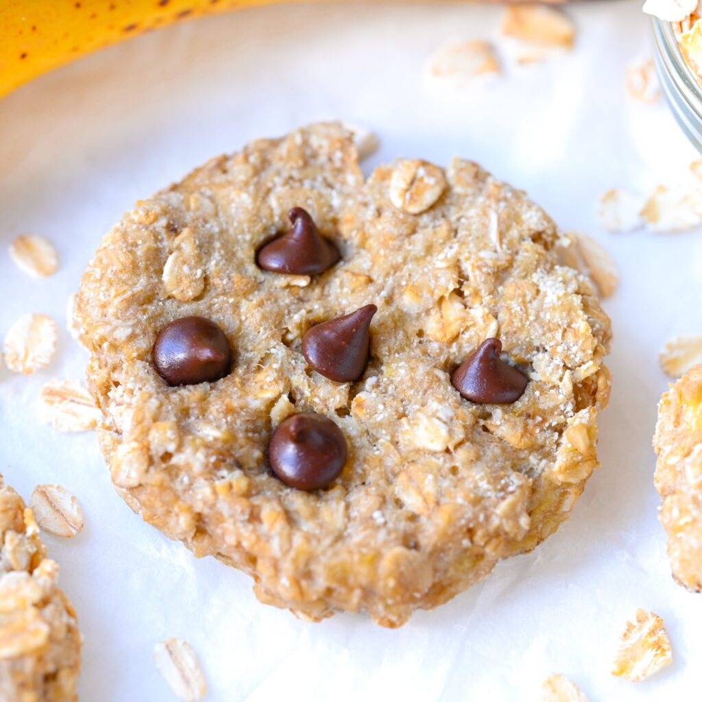 Banana Oatmeal Cookies with Chocolate Chips