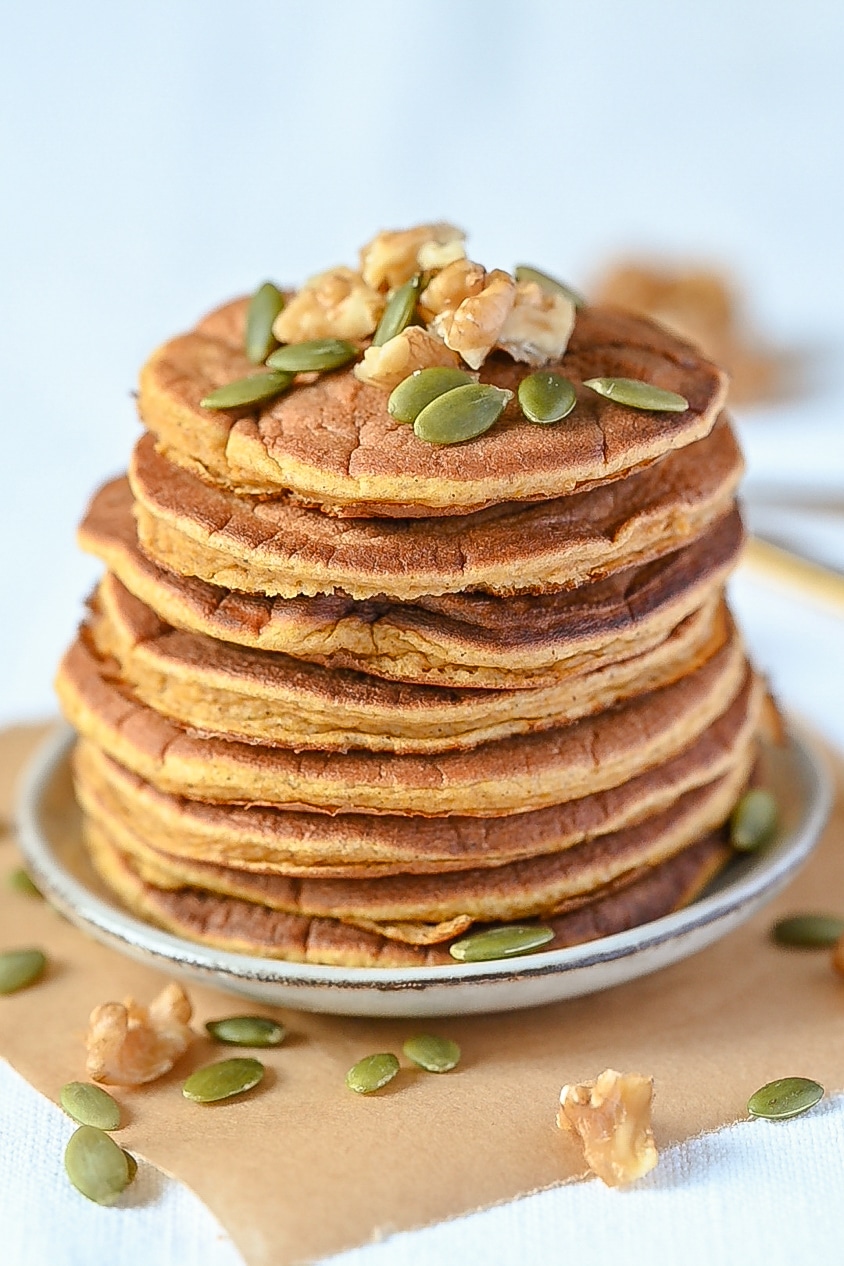 Healthy Pumpkin Oatmeal Pancakes