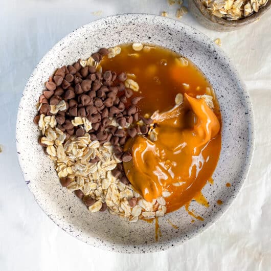 add chocolate chips to peanut butter oatmeal ball dough