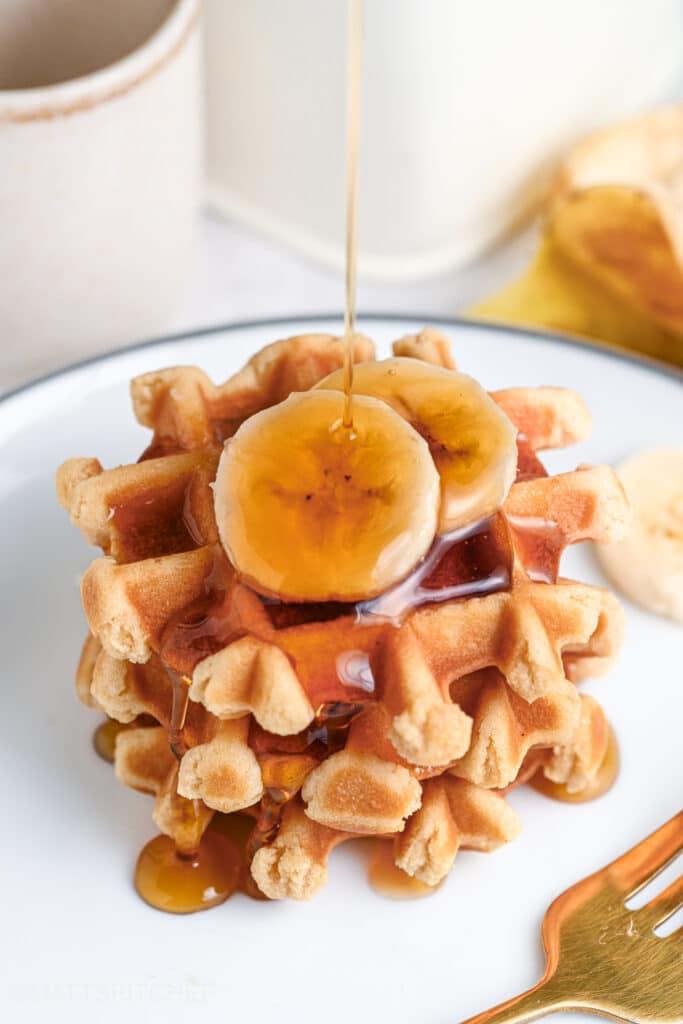 Banana Waffles with Oats