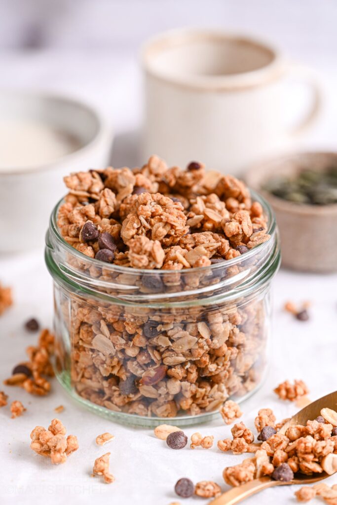 Crunchy Keto Granola {2.9 g Net Carbs}