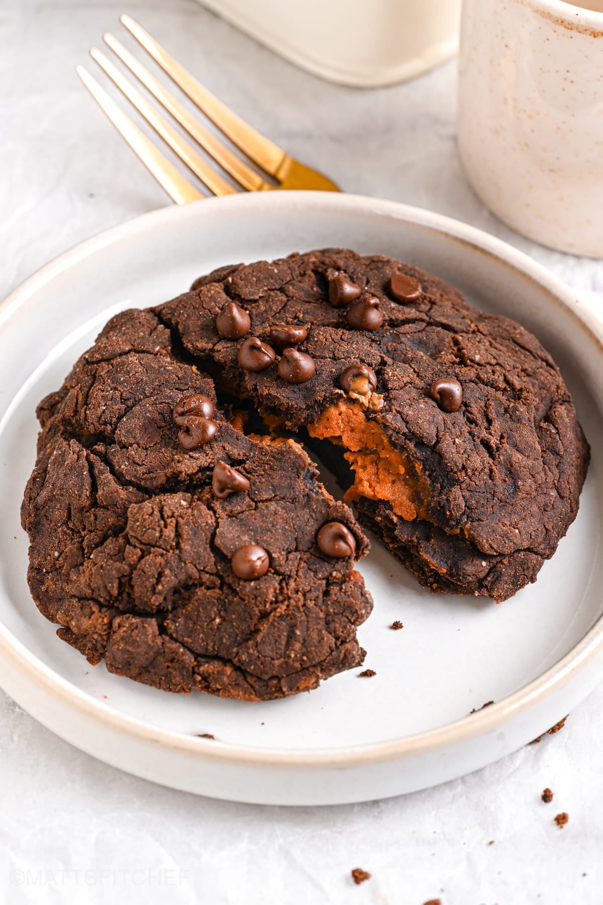 Best Single Serving Protein Cookie {with PB filling!}