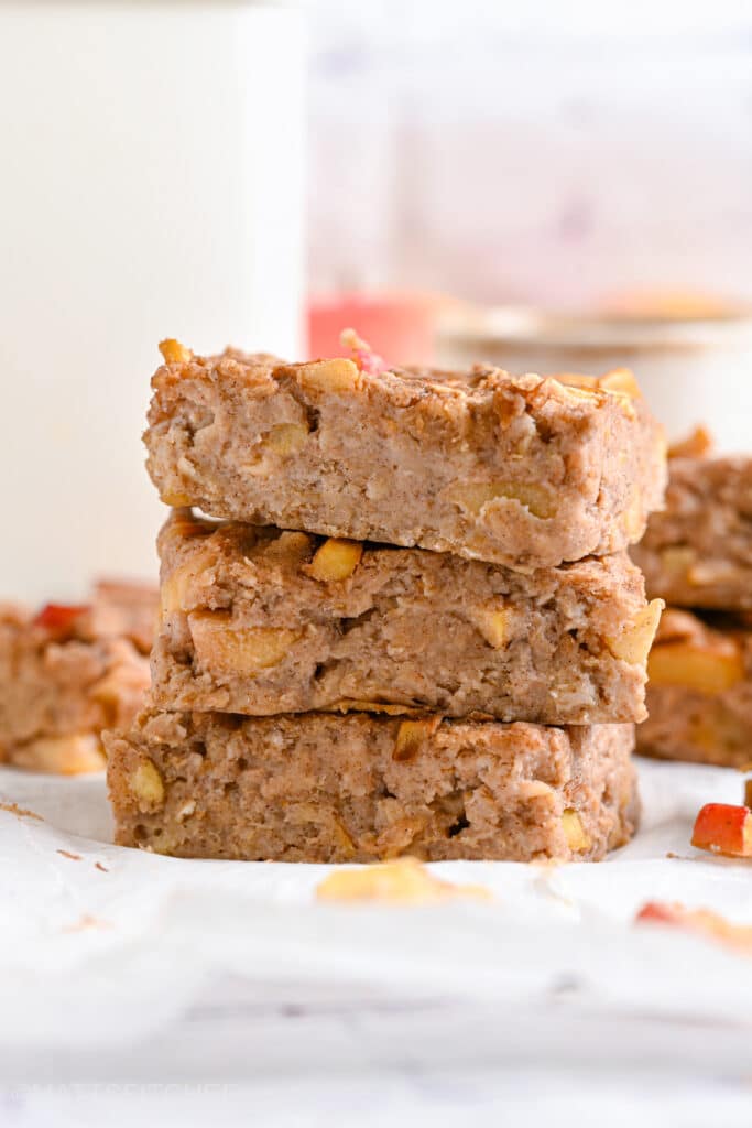 Apple Oatmeal Bars