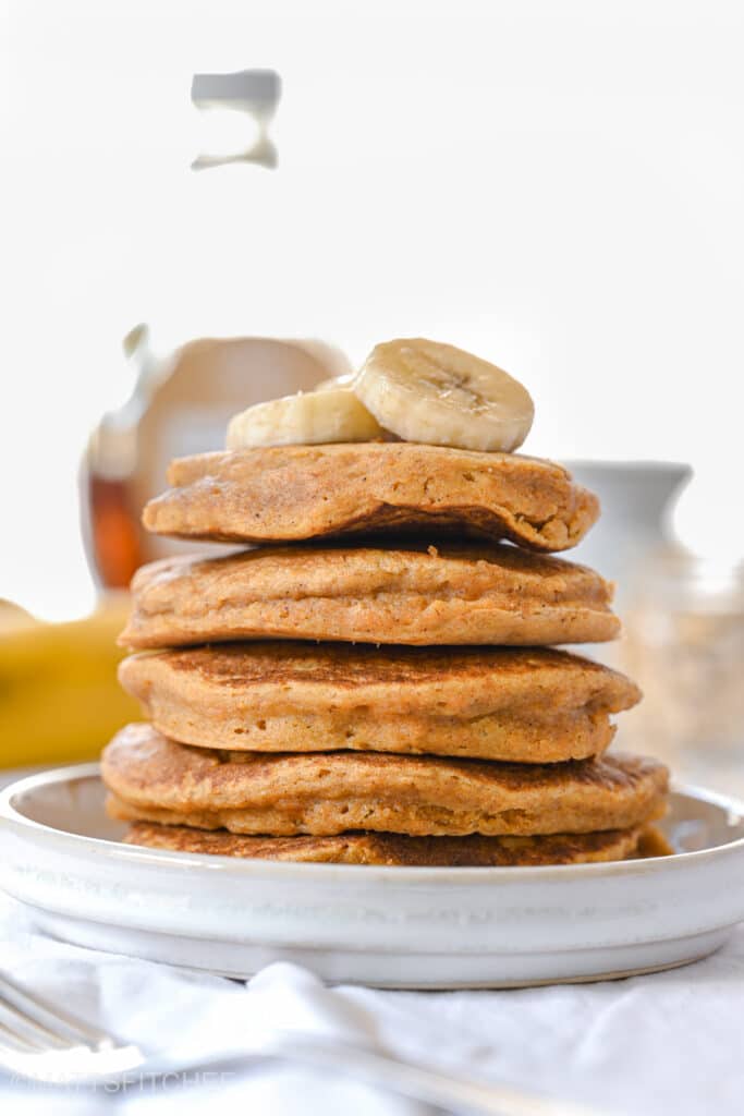 Banana Oatmeal Pancakes