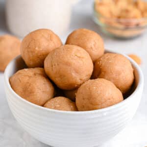 Peanut Butter Protein Balls