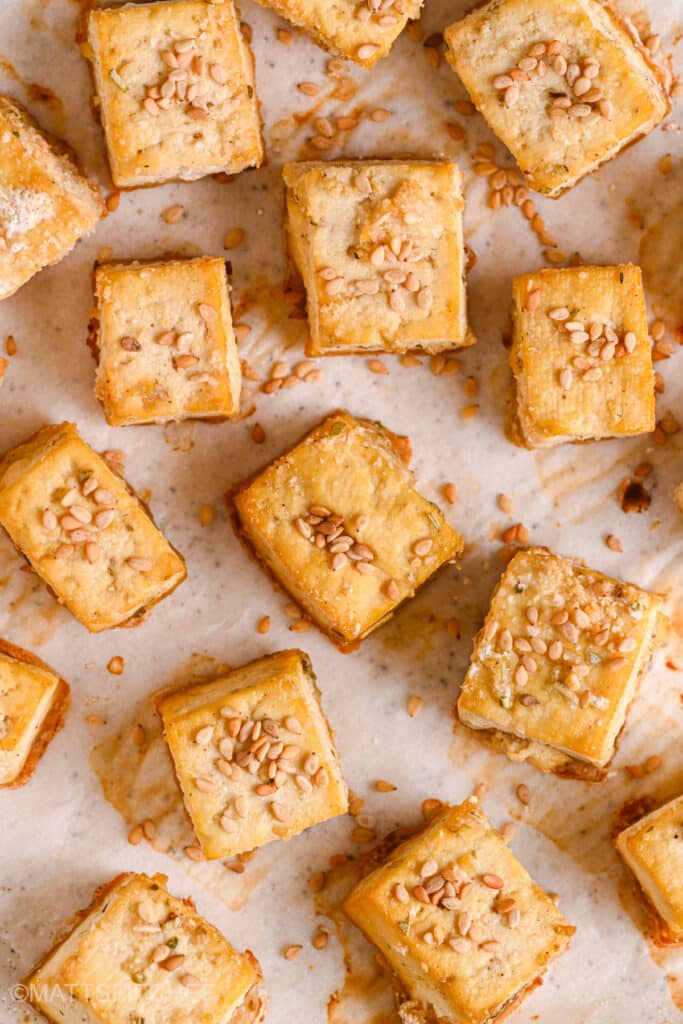 Oven baked crispy tofu with sesame seeds