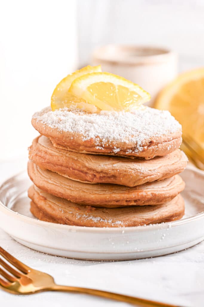 Ricotta cheese pancakes with lemon