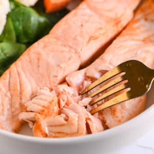 Flaky frozen salmon in air fryer, cooked from frozen